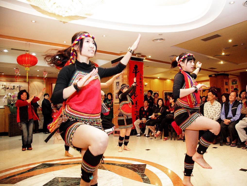 Dongpo Ti Lun Hotel Xinyi Eksteriør billede