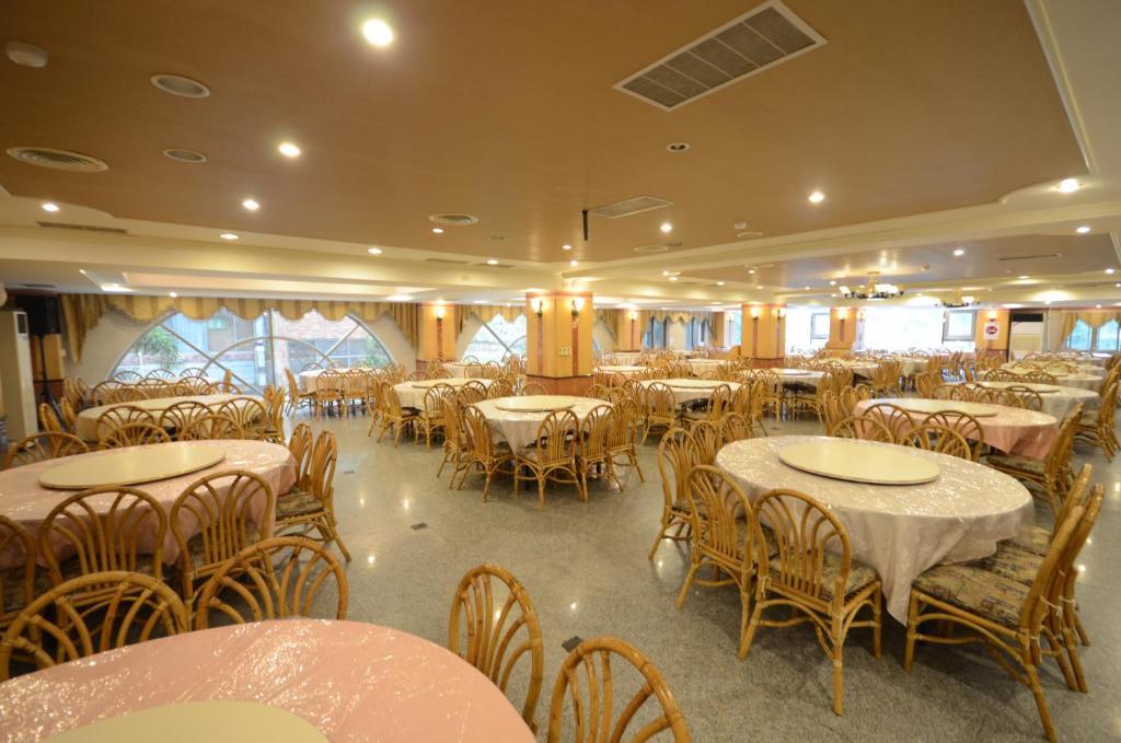 Dongpo Ti Lun Hotel Xinyi Eksteriør billede