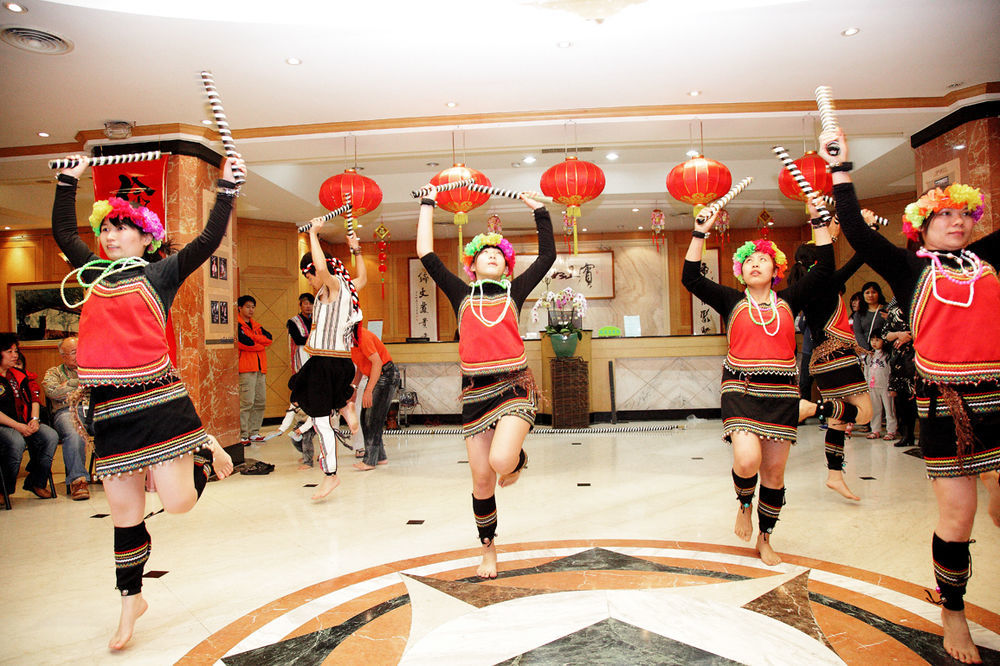 Dongpo Ti Lun Hotel Xinyi Eksteriør billede